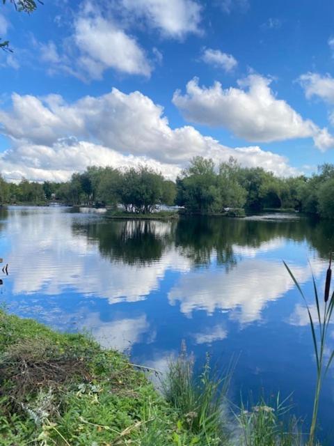 The Hygge Retreat At 7 Lakes Country Park, Lincolnshire Villa Crowle  ภายนอก รูปภาพ